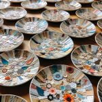 Decora i piatti di ceramica con decoupage per un tocco unico