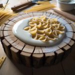 Base Di Pasta Bianca Per Decoupage Su Legno Prepara una base di pasta bianca per decoupage su legno per risultati creativi e duraturi